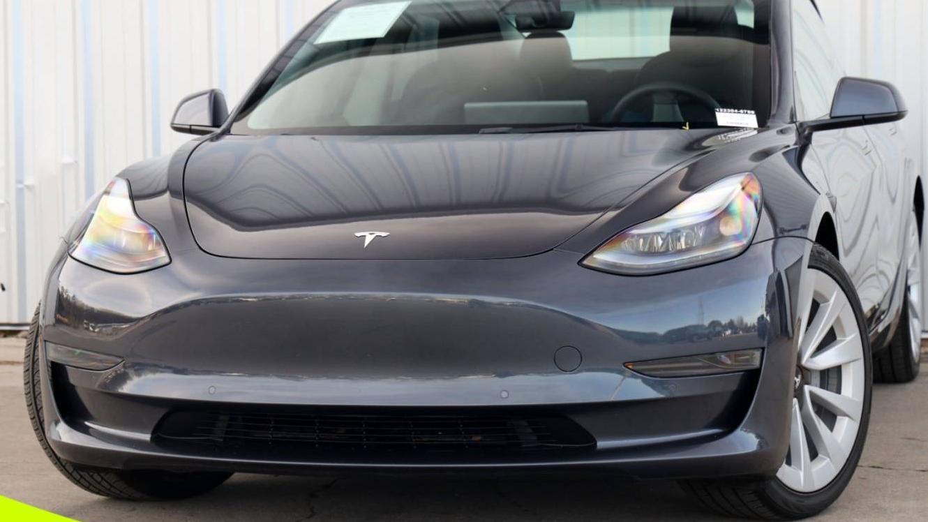 TESLA MODEL 3 2022 5YJ3E1EA5NF122304 image